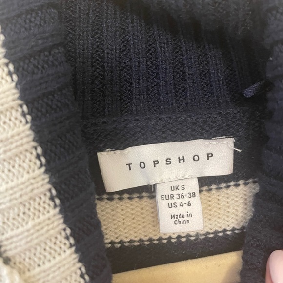 Topshop Oversize Turtleneck (Blue Multi - Size Small) - Picture 6 of 6
